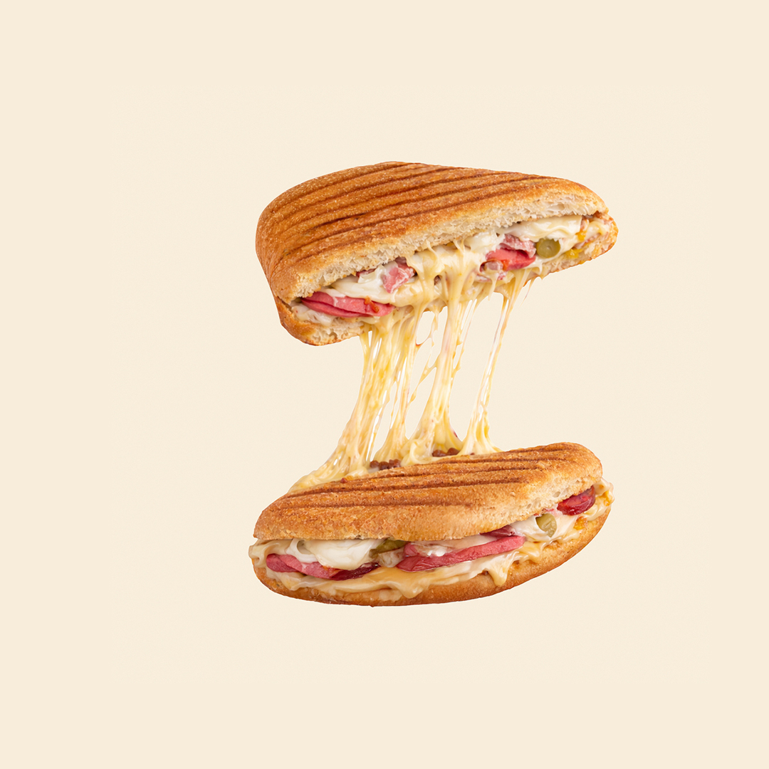 Sosisli Eskişehir Tostu